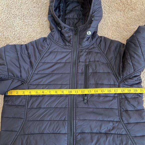 CG Habitats small black quilted sleeping bag hoodie. - Picture 9 of 11